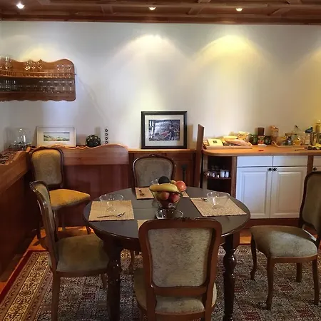 Apartment S Vyhladom Na Dunaj *